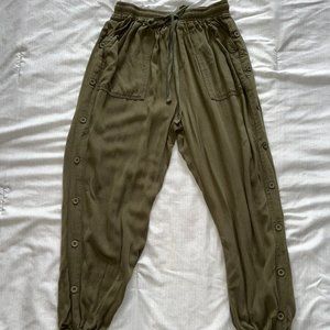 Army Green Stretchy Capris